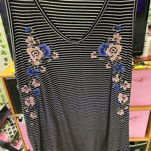 american eagle tank top embroidered with flowers